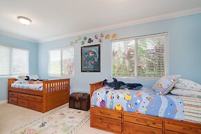 Kailua Beachside 4 Bedroom Home by RedAwning