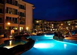 Hale Tiare 2 Bedroom Condo by RedAwning