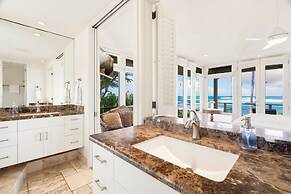 King Hale 4 Bedroom Home by RedAwning