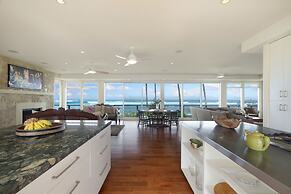 King Hale 4 Bedroom Home by RedAwning