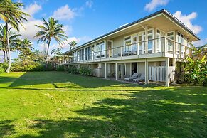 King Hale 4 Bedroom Home by RedAwning