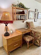 Maui Sunset B204 1 Bedroom Condo by RedAwning