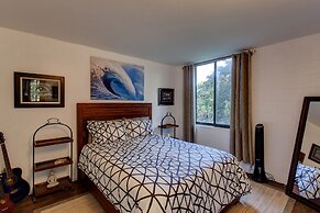 Maluhia Kahakai 2 Bedroom Condo by RedAwning