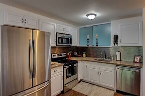 Maluhia Kahakai 2 Bedroom Condo by RedAwning