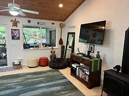 Aloha Ohia Hale 1 Bedroom Home by RedAwning