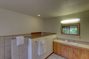 Maluhia Hale 3 Bedroom Home by RedAwning