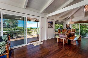 Hale Naninoa 5 Bedroom Home by RedAwning