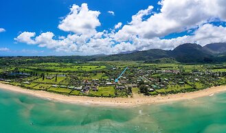 Hale Naninoa 5 Bedroom Home by RedAwning