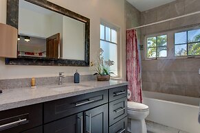 Pua Lani 2 Bedroom Home by RedAwning