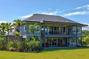 Pua Lani 2 Bedroom Home by RedAwning