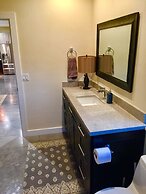 Pua Lani 2 Bedroom Home by RedAwning