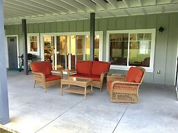 Pua Lani 2 Bedroom Home by RedAwning