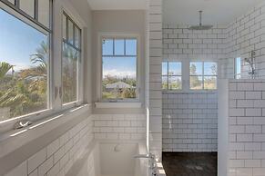 Pua Lani 2 Bedroom Home by RedAwning