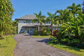 Pua Lani 2 Bedroom Home by RedAwning