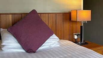 St David's Cross Hotel