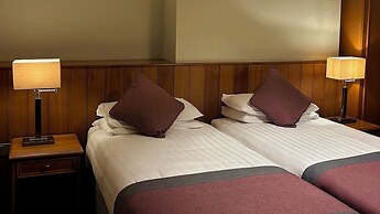 St David's Cross Hotel
