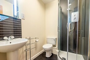 Stunning Shore Apartment with Balcony