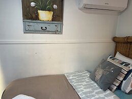 XYL Pets Friendly Seaside Boutique Guesthouse