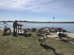 XYL Pets Friendly Seaside Boutique Guesthouse