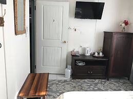 XYL Pets Friendly Seaside Boutique Guesthouse