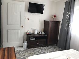 XYL Pets Friendly Seaside Boutique Guesthouse