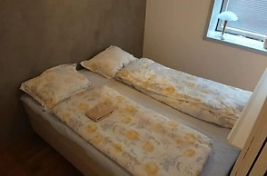 StayPlus Apt in Trendy Area Balcony