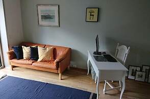 StayPlus Apt in Trendy Area Balcony