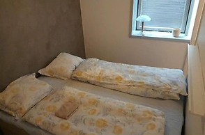 StayPlus Apt in Trendy Area Balcony