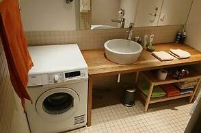 StayPlus Apt in Trendy Area Balcony