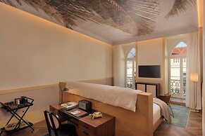 The Ivens, Autograph Collection