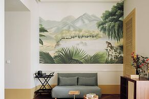 The Ivens, Autograph Collection