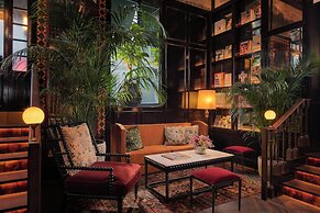 The Ivens, Autograph Collection