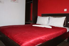 Dover Hotel Bondo