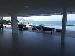 Apartment with Infinity Pool & Panoramic Views - 228