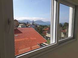 Apartment with Infinity Pool & Panoramic Views - 228