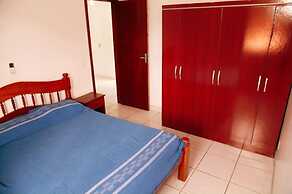 6 Bedroom House - 205