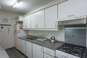 Apartment Rod Pena II By Hart