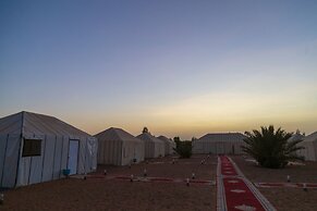 Sahara Shooting Stars Camp