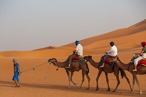 Sahara Shooting Stars Camp