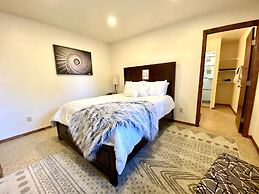 Garage Studio near OUSHC Hospital