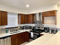 Garage Studio near OUSHC Hospital