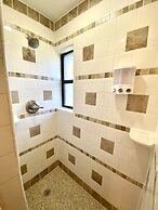 Garage Studio near OUSHC Hospital