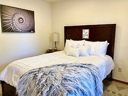 Garage Studio near OUSHC Hospital