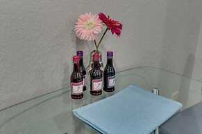 Garage Studio near OUSHC Hospital