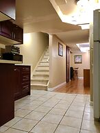 Room around York University Subway