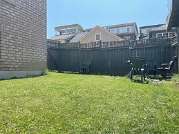 Room around York University Subway