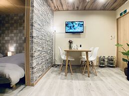 Hanazonominami Apartment 102