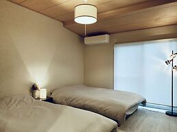 Hanazonominami Apartment 102