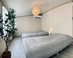 Hanazonominami Apartment 202