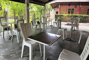 Sabak Awor Resort
